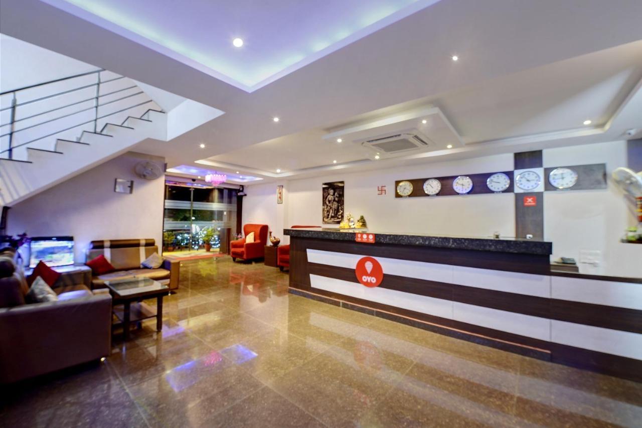 Capital O Hotel Samanvi International Belur  Buitenkant foto